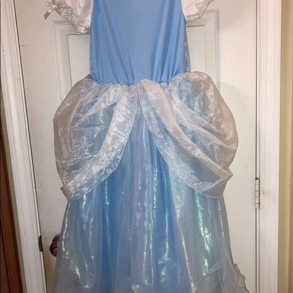 Halloween costume - Picture 2 of 4